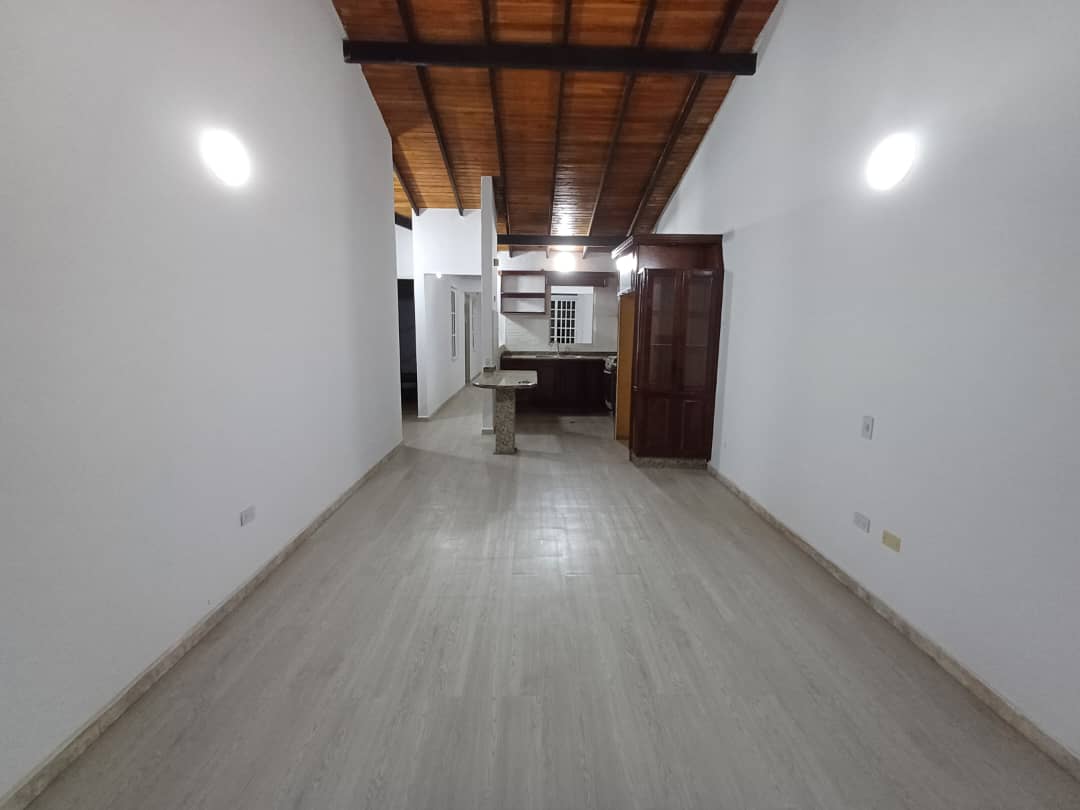 Splendid Family House-  Casa en Urb. Valle de Oro